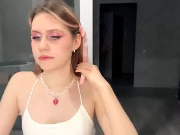 Freechat mishahartwigsen on Chaturbate