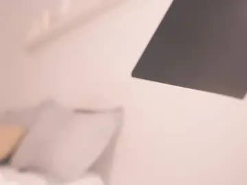 Freechat moon_angels on Chaturbate