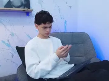 mykelcano — GOAL: Cum Show [1111 tokens remaining] Welcome to my room! #18 #new #latino #bigcock #pvt