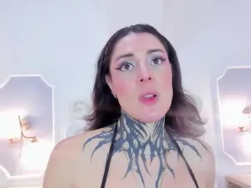 Freechat mystikdoll on Chaturbate