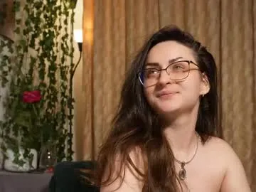 Freechat naughtyhomemade17 on Chaturbate