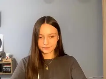 next_fantasy_bb — GOAL: Bite my lips  [26 tokens remaining] Welcome to my room! #shy #teen #cute #nonude #new