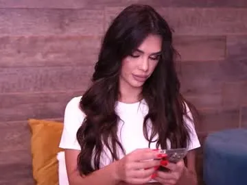 Freechat nicoledevin on Chaturbate