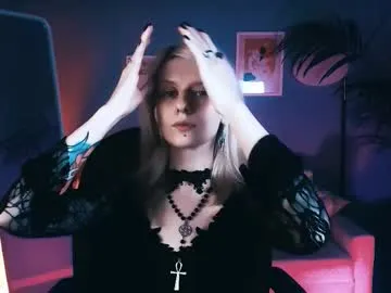 noah_elmer — Rainy days are the best to stay inside of... join & enjoy with your metalhead gf! DOMI IS ON! // GOAL - shirt dissapear [666 tokens left] #goth #femdom #tattoo #findom #mistress