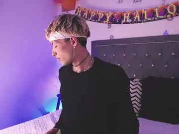 ozorio_dany on Chaturbate 