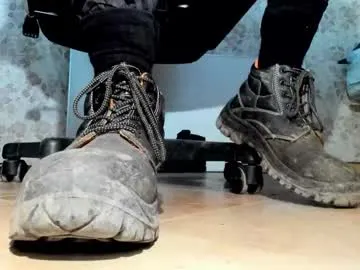 pablomenesssl — #mature #master #feet #socks #findom #boots