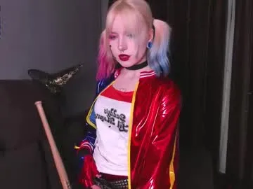 Private piginnya on Chaturbate