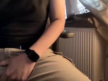 Freechat plboy23 on Chaturbate