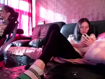 Freechat rainbowpony420 on Chaturbate