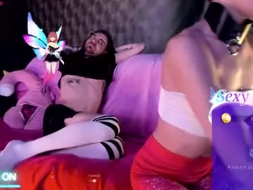 Freechat rainbowpony420 on Chaturbate