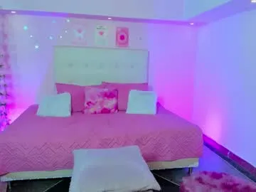 Freechat scarlett_dreamss7 on Chaturbate