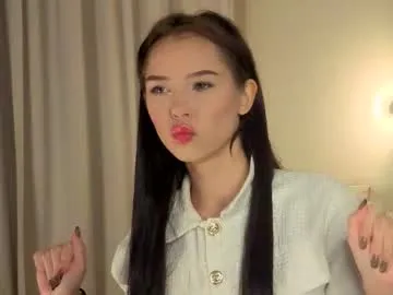 Away slyshypie on Chaturbate