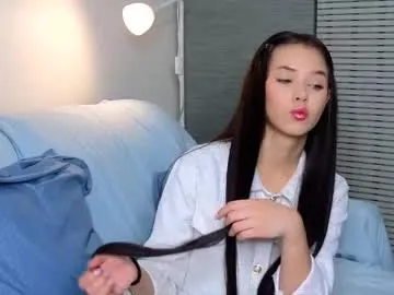 Away slyshypie on Chaturbate