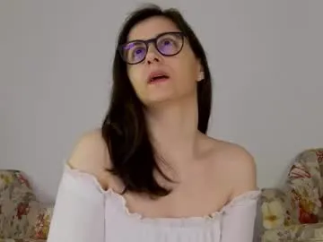 Freechat sophieerain on Chaturbate