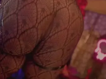 succubus_rosemilk on Chaturbate 