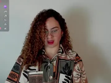 Freechat sultrysecrets_ on Chaturbate