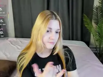 sylvia_ortiz — Spanking the ass [26 tokens left] #smalltits #shy #blonde #bignipples #18