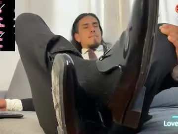 tom_blunt96 —   Welcome to my room. Please favorite me, and let's  have fun!  // GOAL: Hard Cock [11 tokens left] #bigcock #monstercock #muscle #feet #latino #socks