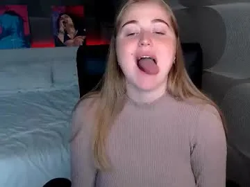 Away tori_blond on Chaturbate