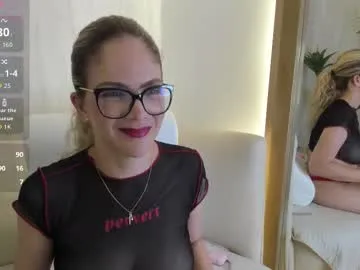 Freechat velora_ on Chaturbate