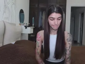 vinkitinkii — flash boobs #tattoo #skinny #lovense [333 tokens remaining]