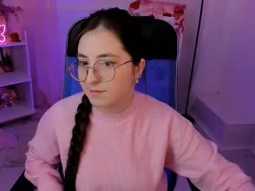 virtualvoyant — GOAL: for a good mood [891 tokens remaining] nice weekend guys    #goddess #nonude #brunette #cute #natural