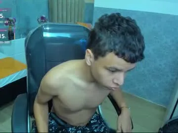 Freechat xavier_fox__ on Chaturbate