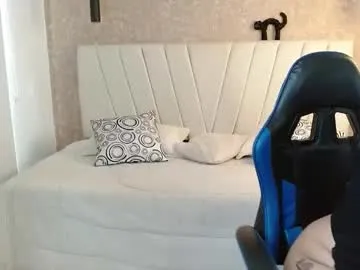 Freechat yera_carey on Chaturbate