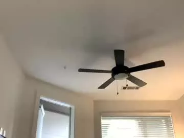 Freechat yokai_dreamzz on Chaturbate