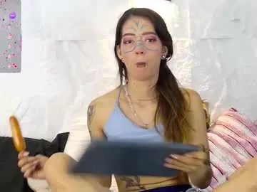 Freechat zorravioleta on Chaturbate