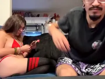 Freechat zozozae on Chaturbate