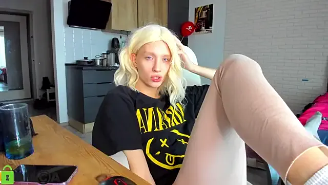 Freechat _Alice_Kitty on StripChat