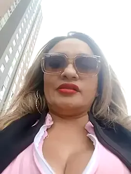 Freechat Afroditecash on StripChat