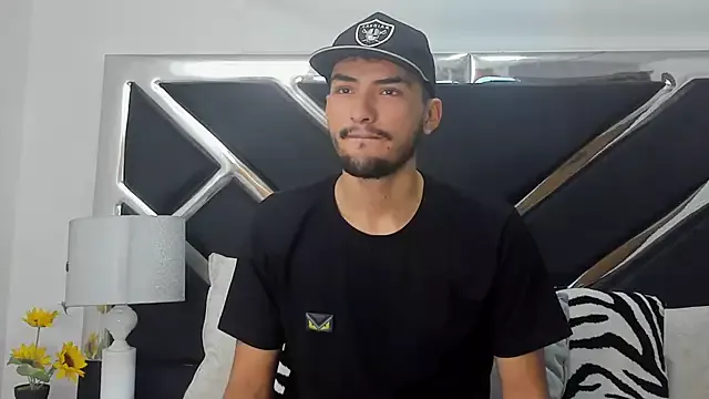 Freechat AlekRuizx on StripChat