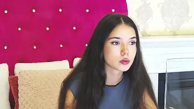 Freechat AlexisDevine on StripChat