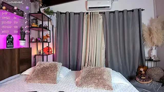 Freechat amber_maxwell on StripChat