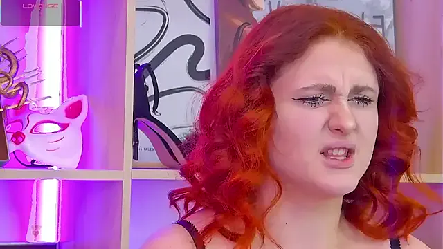 AnnaRichmond — pussy fuck ticket show