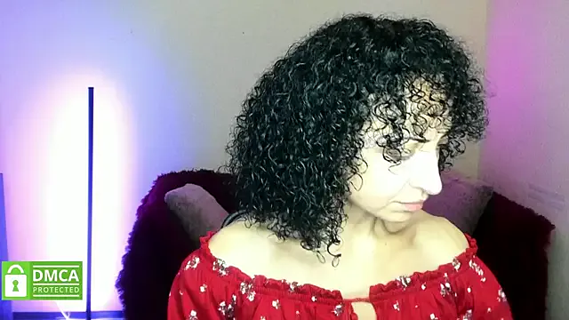 Arianasweety23 on StripChat 