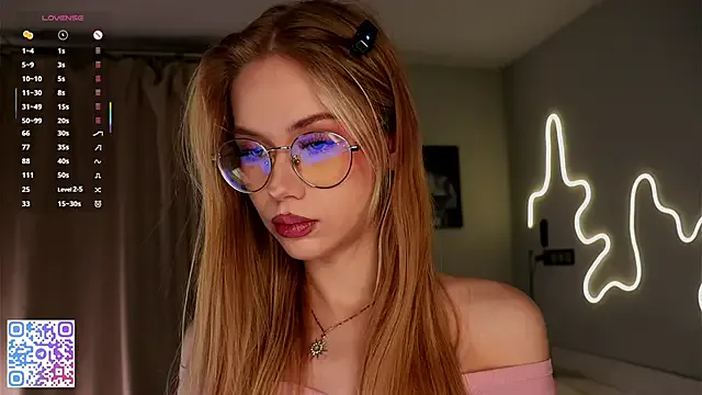 Freechat BeatrixCharton on StripChat