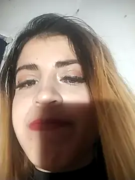 bella_star21 — Fingers ass+plug anal