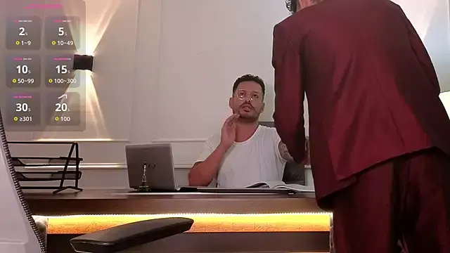 Freechat boysonfiree on StripChat