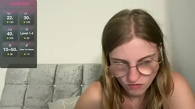 Freechat BustyKellyXXX on StripChat