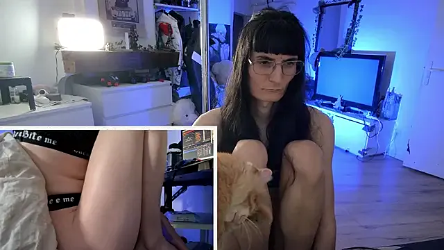 Freechat CeriseLapine on StripChat