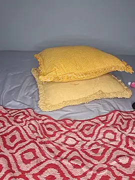 Freechat CertifiedhottieXOXO on StripChat