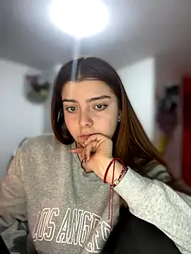 Freechat Cloew_Marz on StripChat