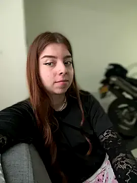 Freechat Cloew_Marz on StripChat