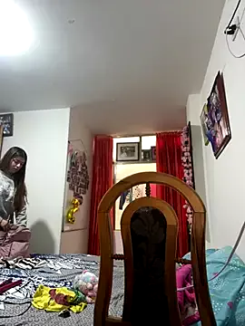 Freechat Cloew_Marz on StripChat