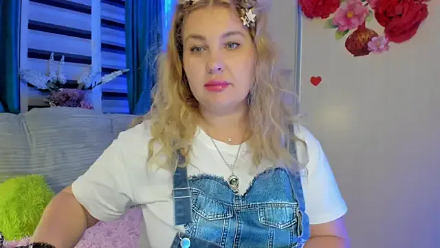 Freechat CoraSwon on StripChat