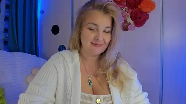 Freechat CoraSwon on StripChat