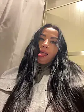 Freechat CrazzyChicks on StripChat